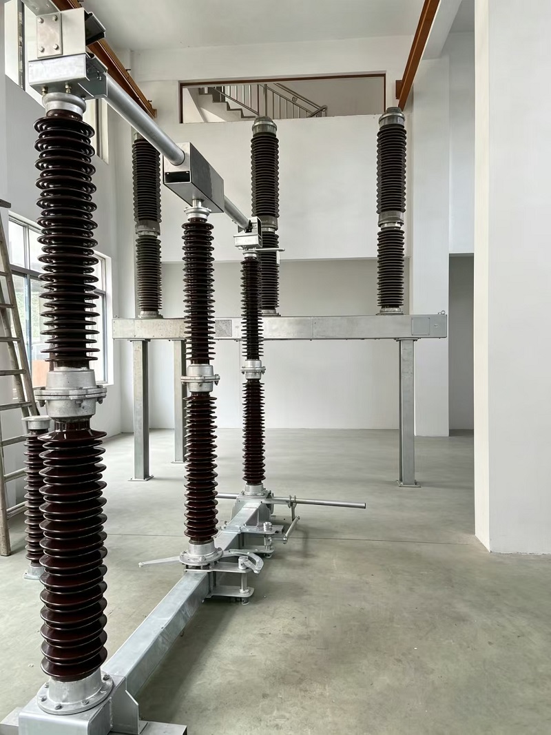 آؤٹ ڈور ہائی وولٹیج سب سٹیشن ایپلی کیشنز کے لیے 220kV منقطع سوئچ